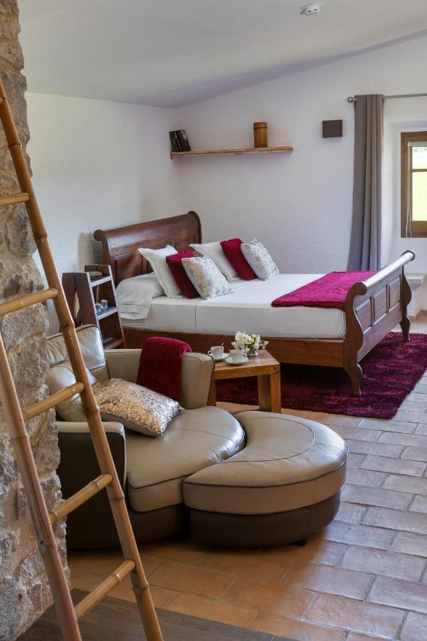 Alojamento de Acomodação e Pequeno-almoço Somnis De L´empordà 3*